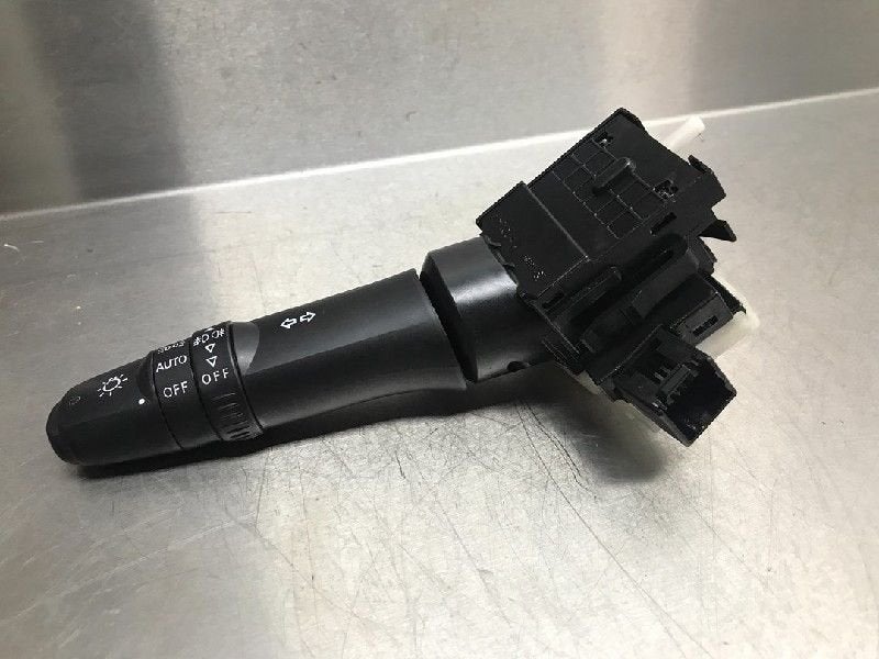 LICHTSCHAKELAAR Mitsubishi ASX (01-2010/03-2023), Gebruikt, Mitsubishi
