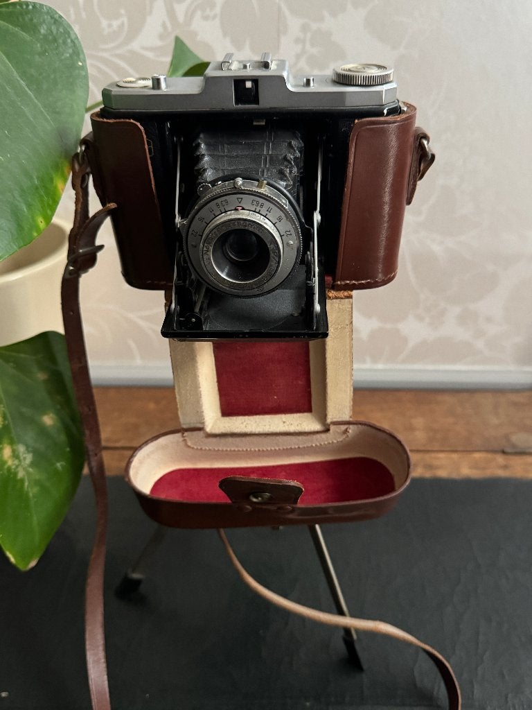 Zeiss Ikon Nettar (517/2) vouwcamera met statief (1951), Antiek en Kunst, Ophalen of Verzenden
