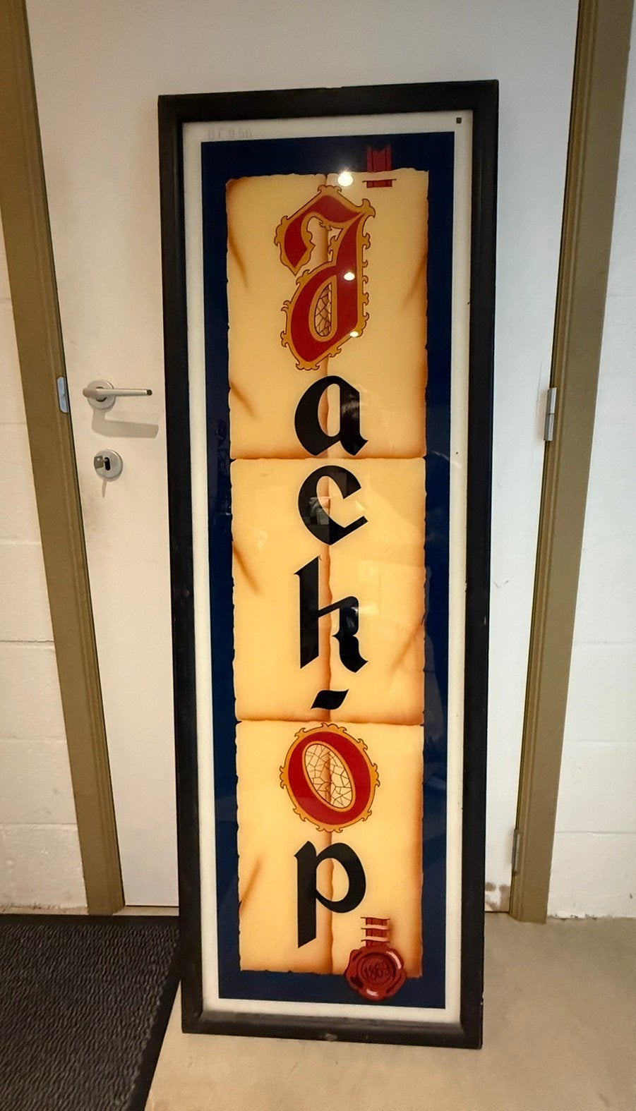 Jackop bier glasplaat, Enlèvement