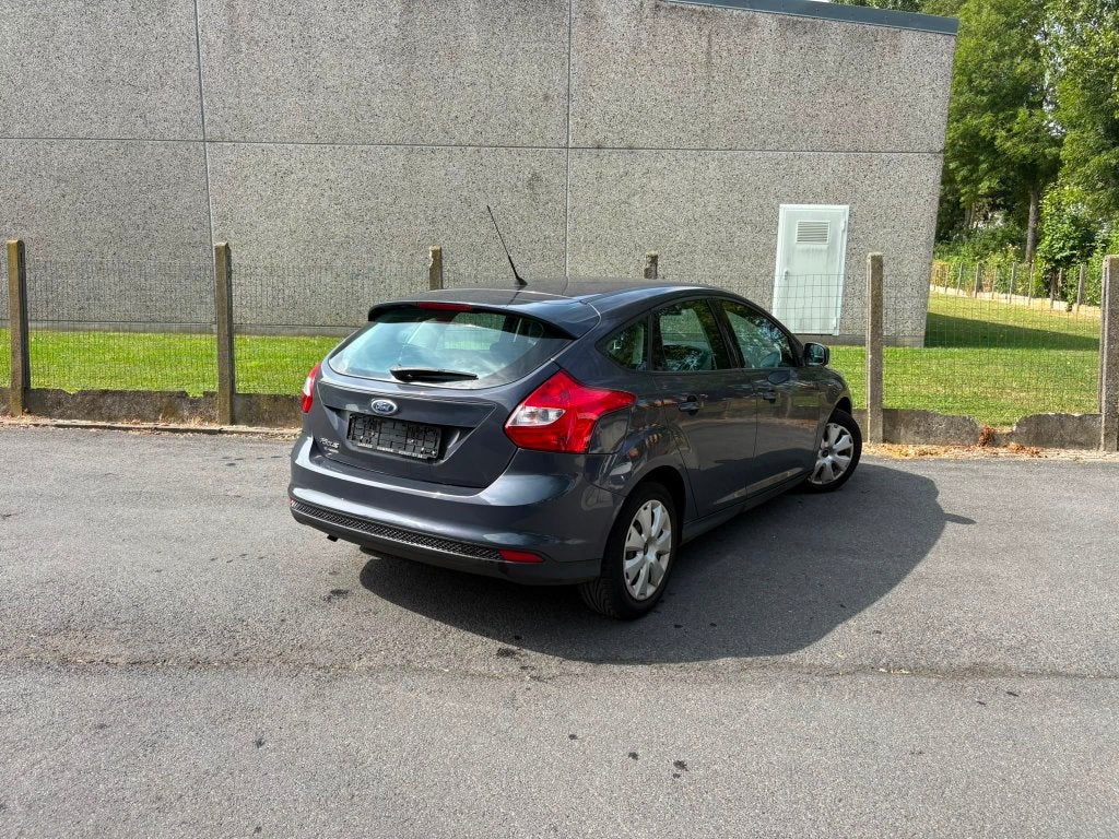 Focus 1.6i * 1 Jaar Garantie * 1-Ste Eigenaar * Gekeurd VVK, Autos, Ford, Entreprise, Achat, Focus, ABS, Airbags, Air conditionné