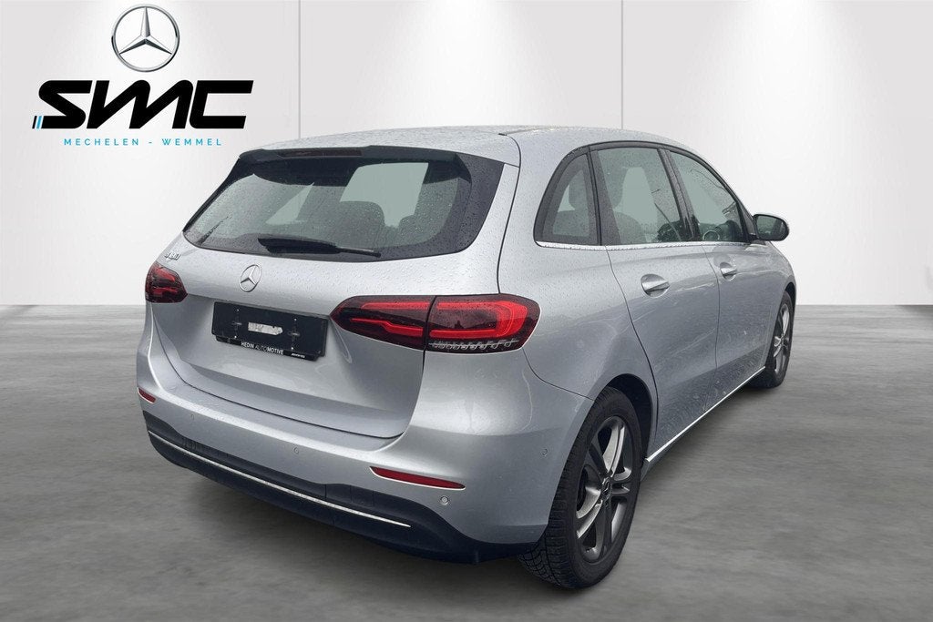 Mercedes-Benz B-klasse B 180 Business Solution Auto, Gebruikt, 4 cilinders, 136 pk, 5 zetels