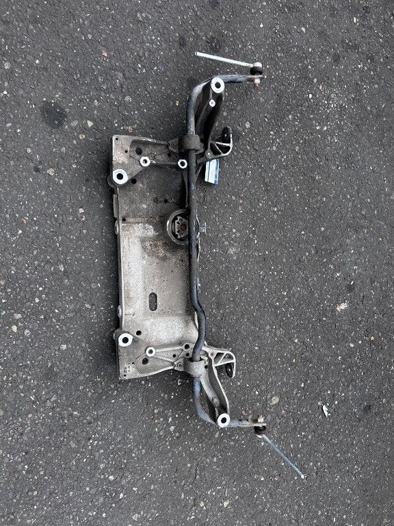 BERCEAU MOTEUR Audi A3 Sportback (8PA) (|1K0505315BM|), Autos : Pièces & Accessoires, Auto-Union-Straße  1,
85057  Ingolstadt, DE