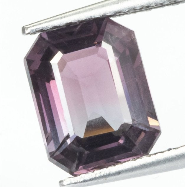 Spinel Edelsteen van 2,52 karaat, Handtassen en Accessoires, Edelstenen, Ophalen of Verzenden, Nieuw