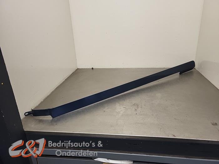 Rail porte coulissante gauche d'un Renault Trafic, Renault, -, 3 mois de garantie, Utilisé
