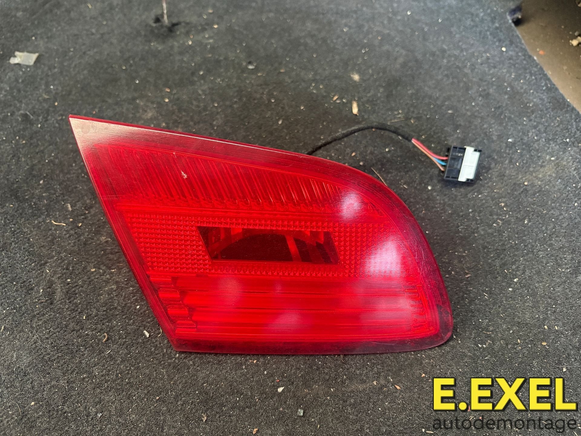Achterlicht links klep gedeelte BMW 3 Serie E93 2006-13, Gebruikt, -, Ophalen of Verzenden, -
