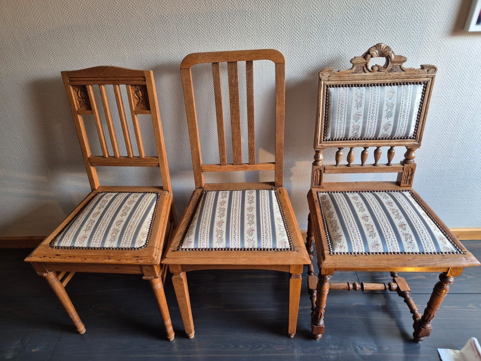 3 antieke stoeltjes (afhalen in Mortsel), Huis en Inrichting, Ophalen