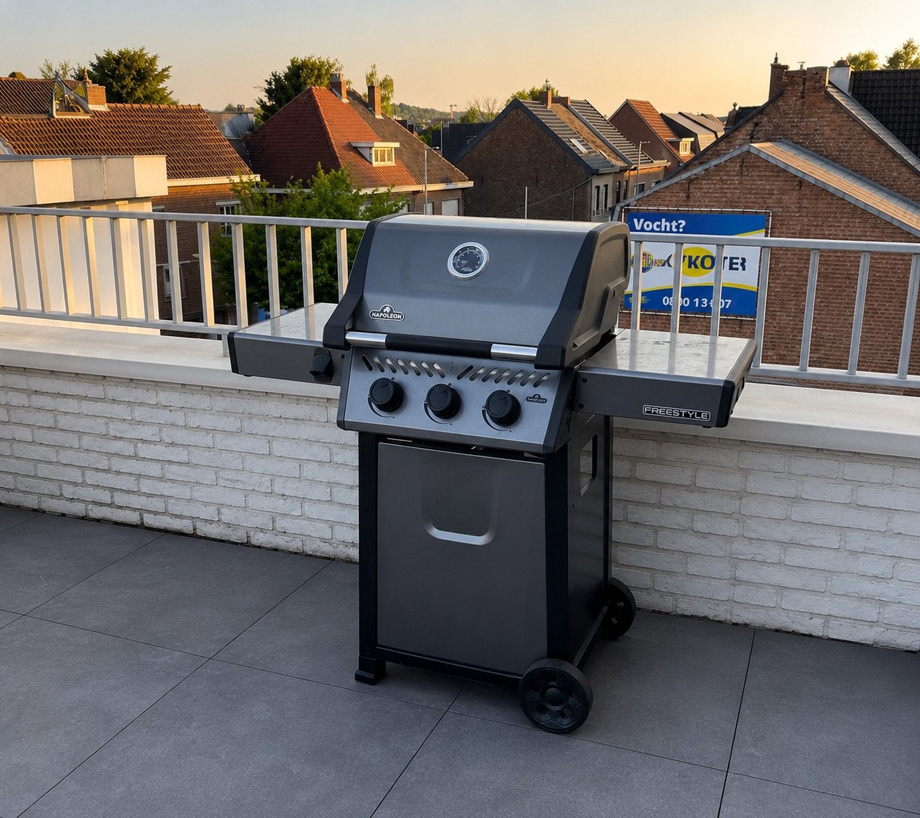 Napoleon Freestyle 365 Gasgrill + hoes, Ophalen, Zo goed als nieuw