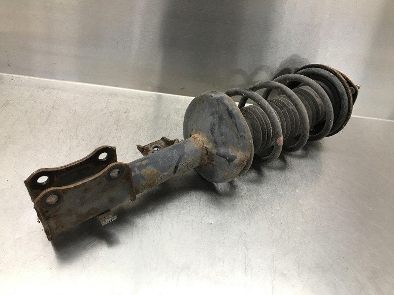 VEERPOOT RECHTS VOOR Suzuki Grand Vitara II (JT), Gebruikt, Suzuki