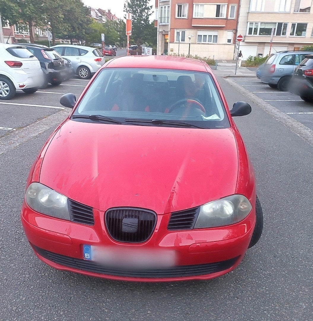 Seat Ibiza 1.4 essence, LEZ ok, bon état mécanique, CT ok, Autos, Seat, Rouge, Achat, Boîte manuelle, Ibiza