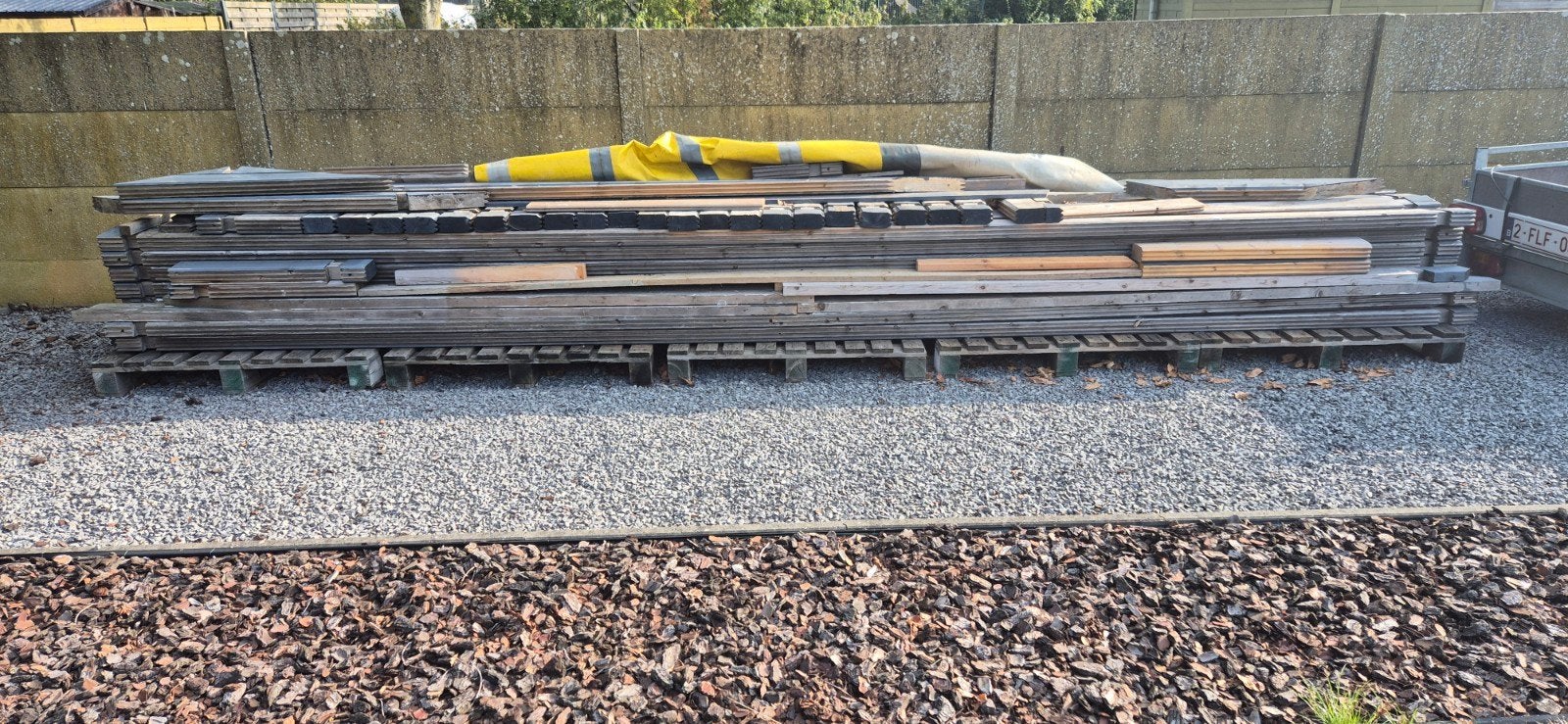 vol hout van afgebroken carport, brandhout, Doe-het-zelf en Bouw, Ophalen, Gebruikt, Grenen, 300 cm of meer