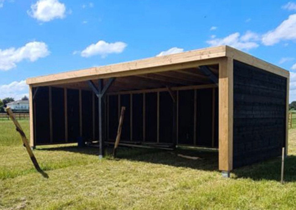 Schuilstal 6m x 3m, Dieren en Toebehoren, Stalling en Weidegang, Stalling, 2 of 3 paarden of pony's