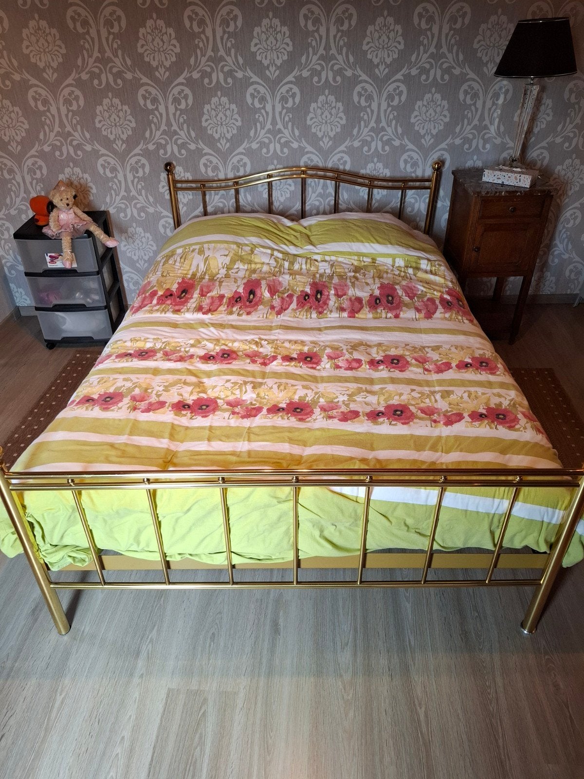 Messing bed, Ophalen