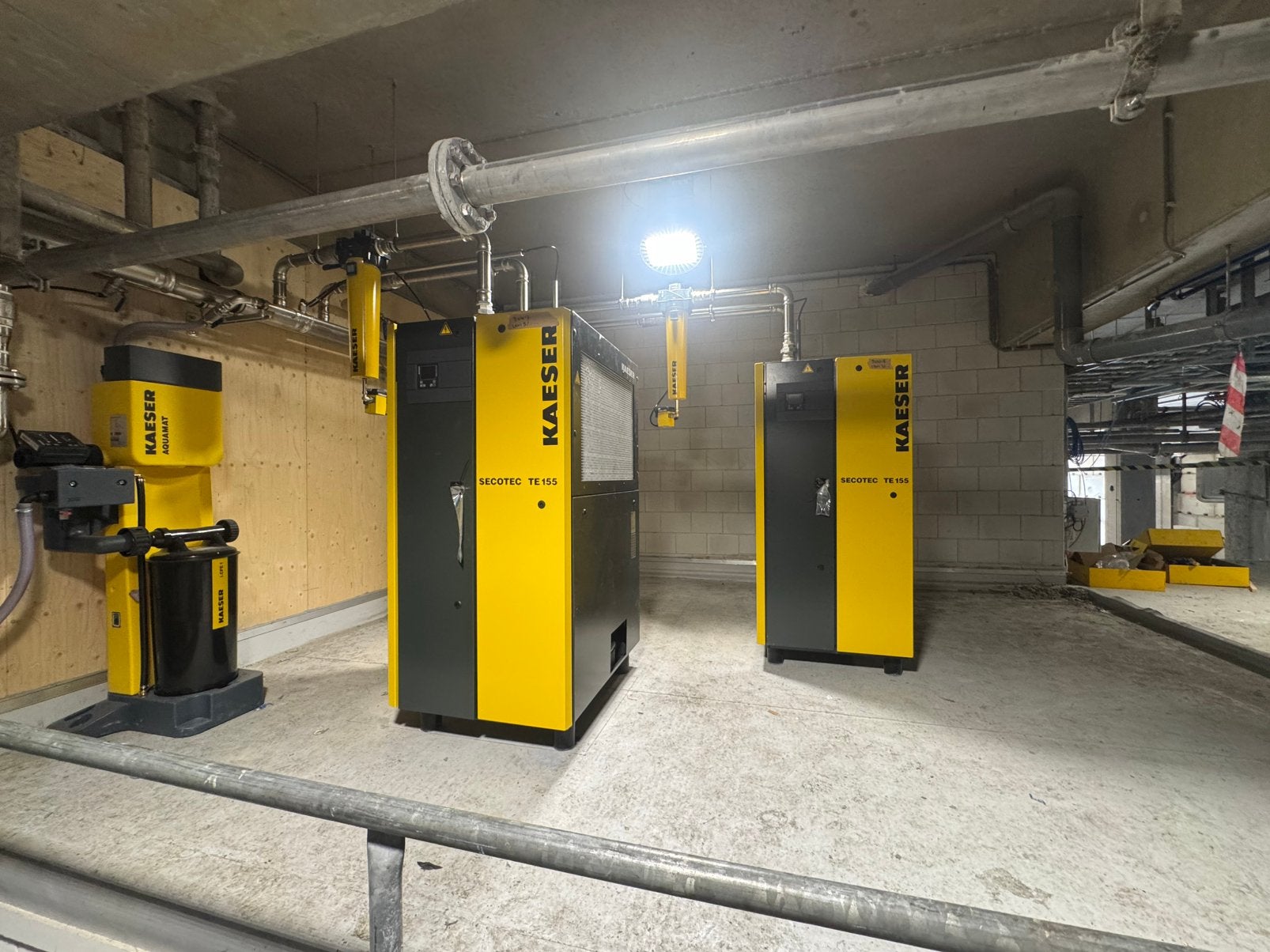Installatie werk, onderhoud, storingen aan compressoren, Installatie