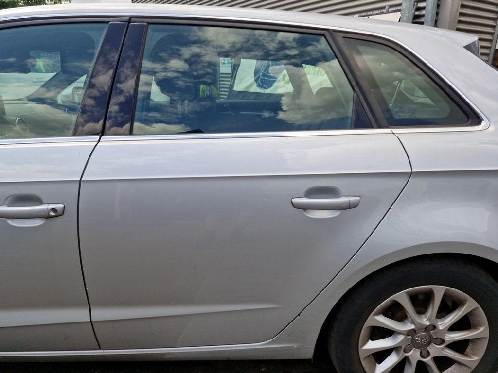 PORTE GAUCHE ARRIÈRE Audi A3 Sportback (8VA / 8VF), Utilisé, Arrière, Audi, Porte