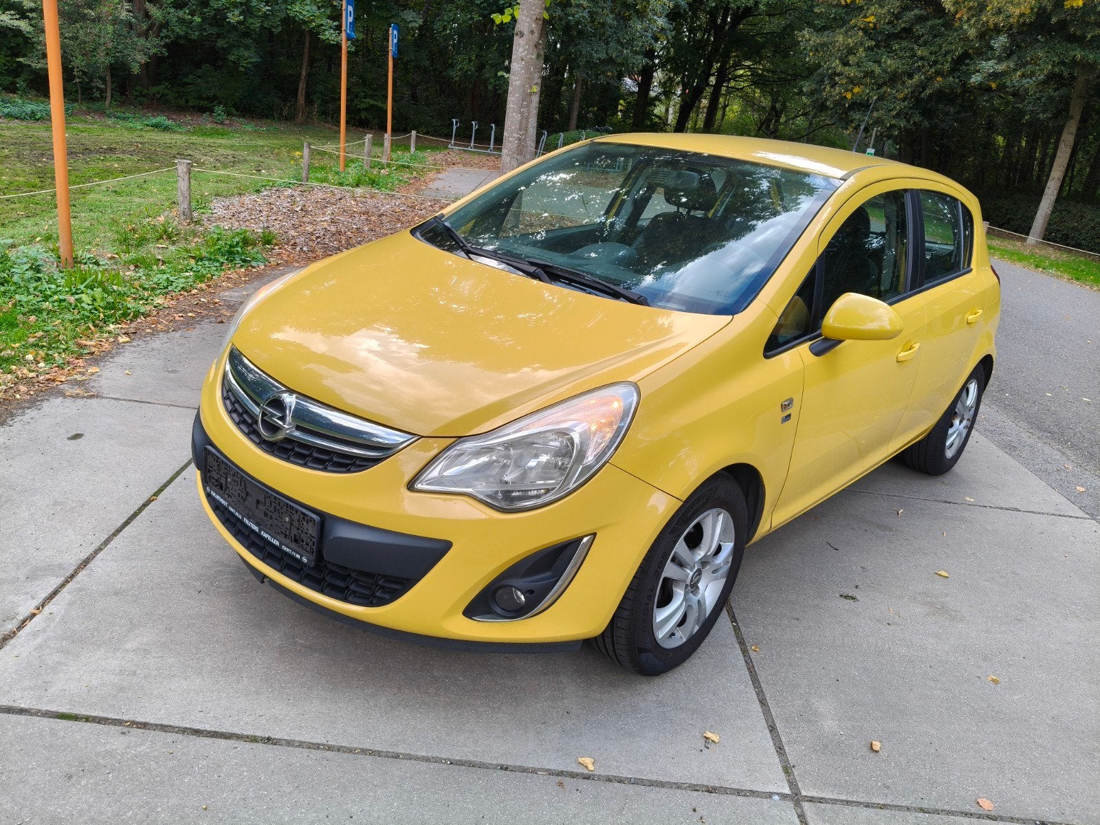 Opel Corsa 1,2 benzine "2012, Auto's, Euro 5, Geel, Handgeschakeld, 5 deurs