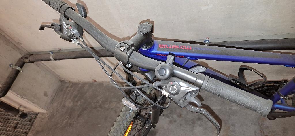Te koop prachtige blauwe moutainebike., Vélos & Vélomoteurs, Vélos | VTT & Mountainbikes, Autres marques, Comme neuf, Enlèvement