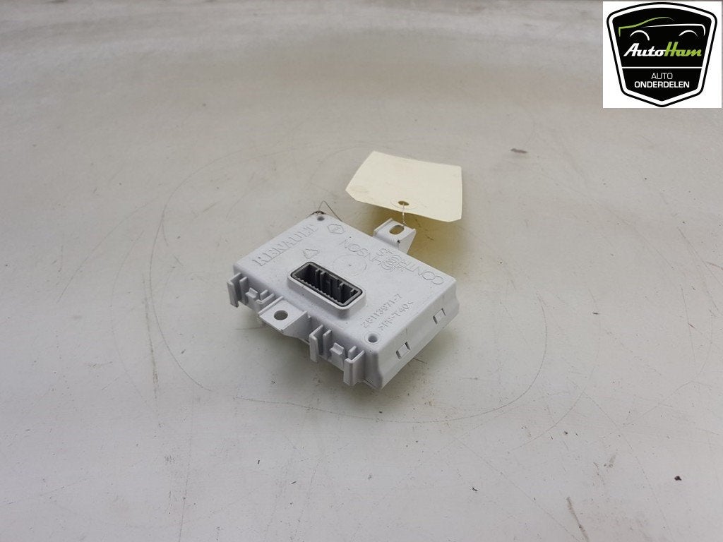COMPUTER DIVERSEN Renault Clio III Estate / Grandtour (KR), Dhr. J. Ham, Gebruikt, Renault, Administratie@autoham.nl
