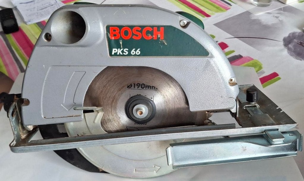 Zaagmachine Bosch, Doe-het-zelf en Bouw, Gereedschap | Zaagmachines, Gebruikt, Cirkelzaag, 600 tot 1200 watt, Ophalen of Verzenden