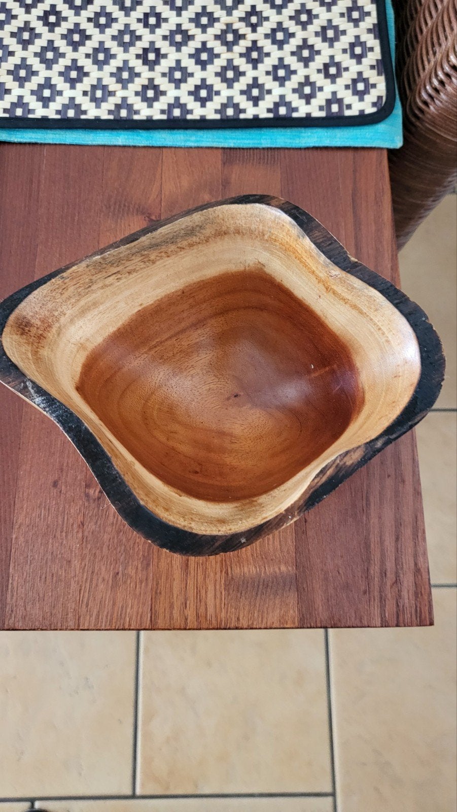houten schaaltje, Ophalen