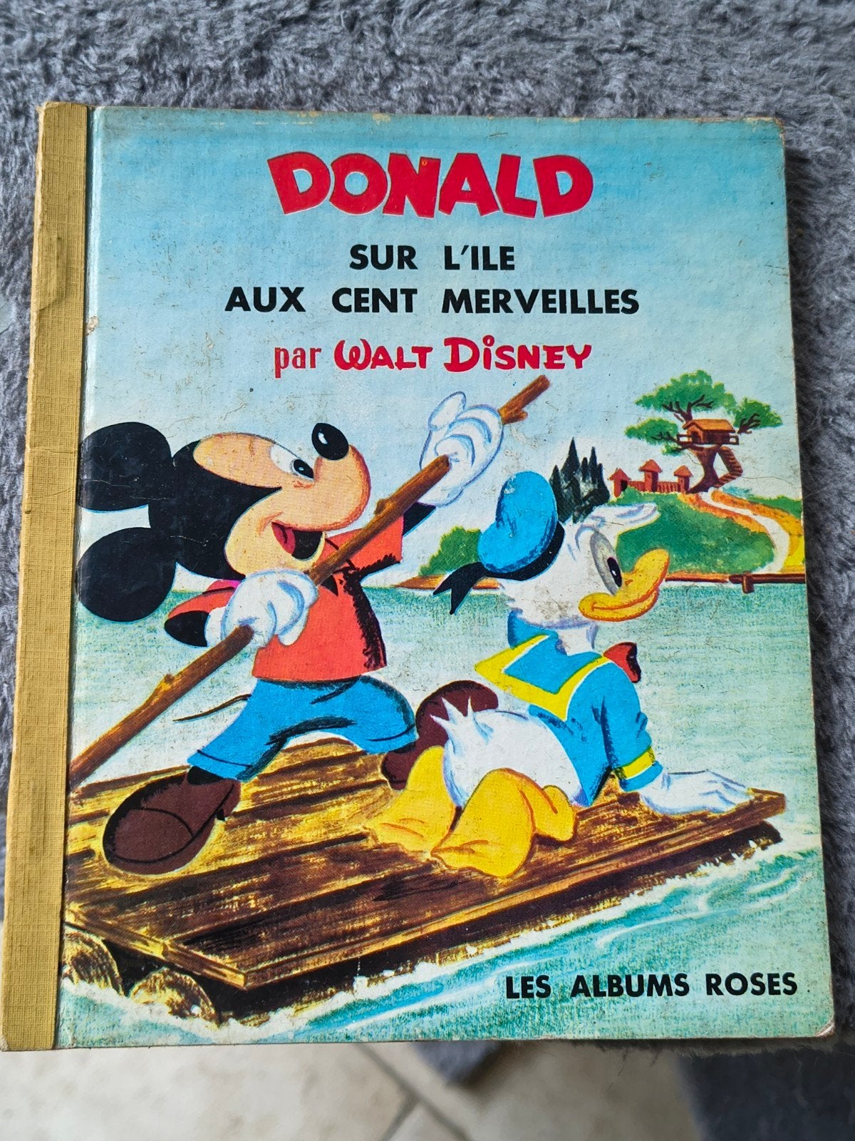 ensemble vintage livre 1961/poupée 1987, Enlèvement