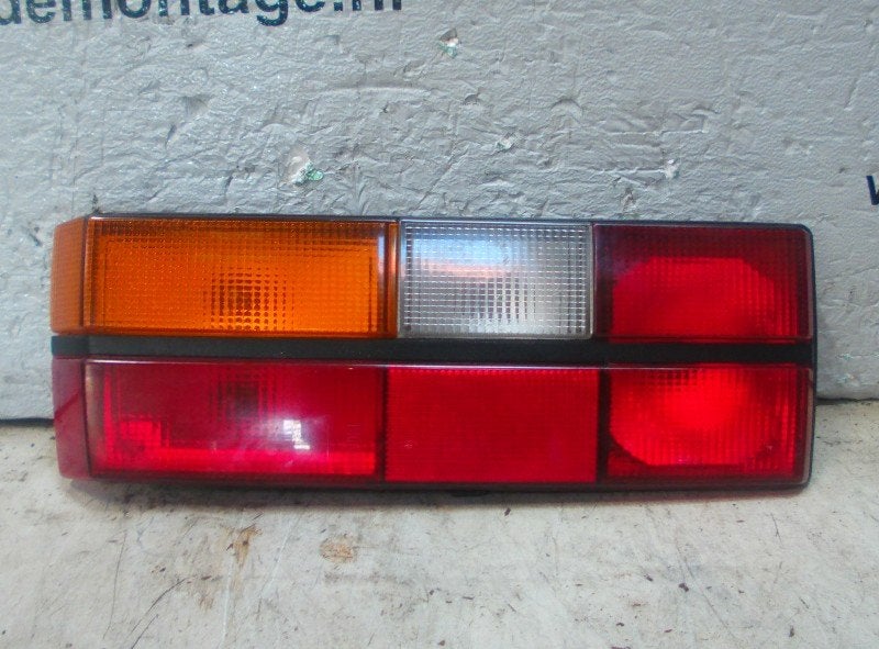 FEU ARRIÈRE GAUCHE Volkswagen Golf I (17) (171-945-111-aj), Volkswagen, Volkswagen AG, Utilisé, Kundenbetreuung@volkswagen.de