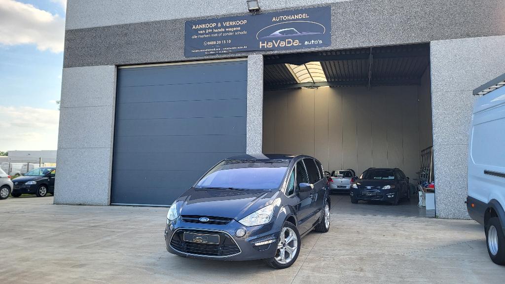 Ford S-MAX TITANIUM 2.0 Benzine 145pk 7 Plaatsen Gekeurd vvk, Auto's, Voorwielaandrijving, Stof, 4 cilinders, 7 zetels