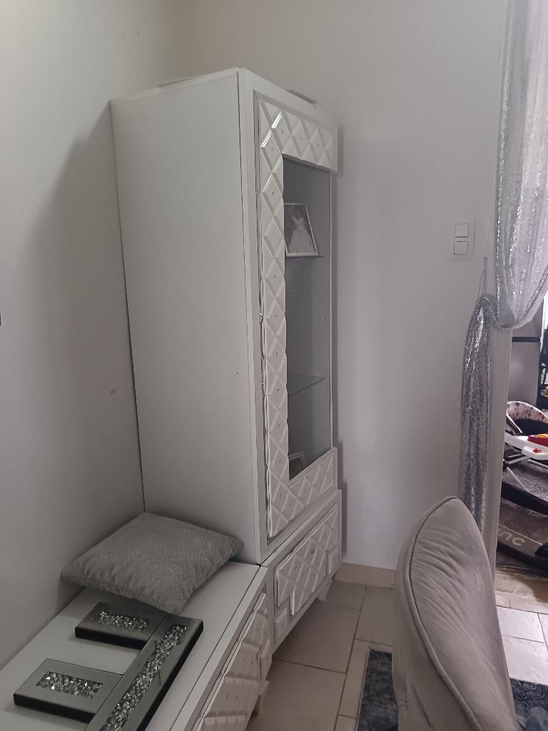 Witrene kast, Huis en Inrichting, Ophalen, Witte kleur, Gebruikt, 75 cm of meer