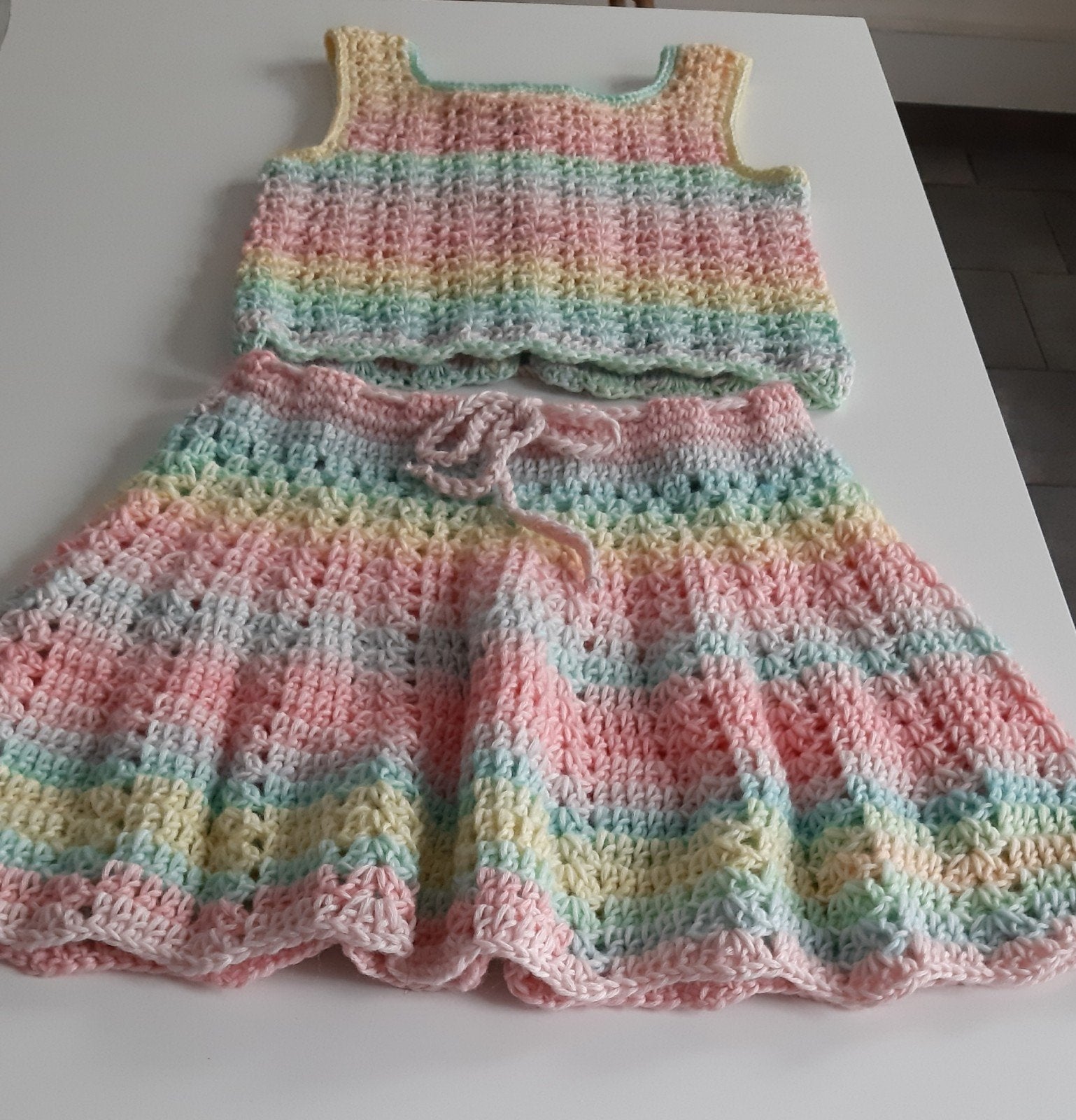 Set van twee stuks, rok en gehaakte top T. 38, Kleding | Dames, Topjes, Verzenden