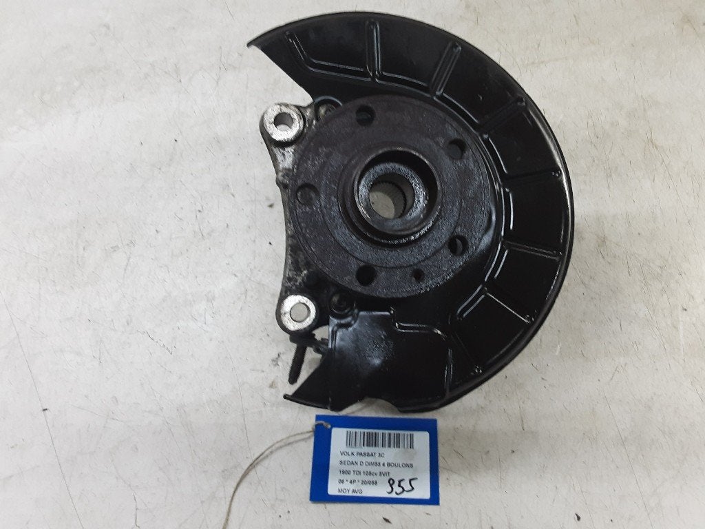 MOYEU DE ROUE AVANT GAUCHE Volkswagen Passat (3C2), Utilisé, Volkswagen