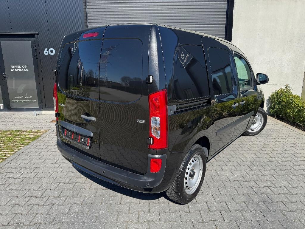 Mercedes-Benz Citan / Lichte vracht / Benzine / Automaat, Auto's, Stof, 4 cilinders, 22432 kg, Zwart