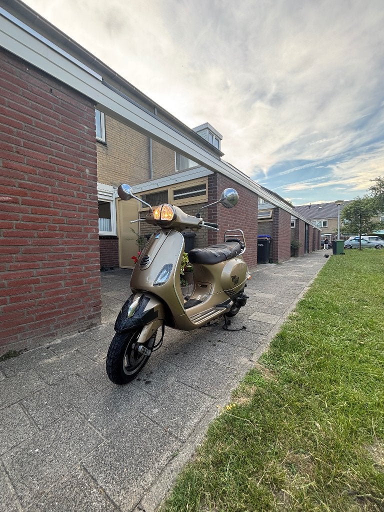 Vespa Lx lichte schade, Gebruikt, Klasse A (25 km/u), Ophalen of Verzenden, Benzine