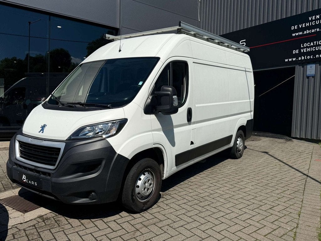 Peugeot Boxer 2.0 BlueHDi L2H2 * GARANTIE 12 MOIS * 3 PLACES, Auto's, Bestelwagens en Lichte vracht, Stof, Gebruikt, 4 cilinders