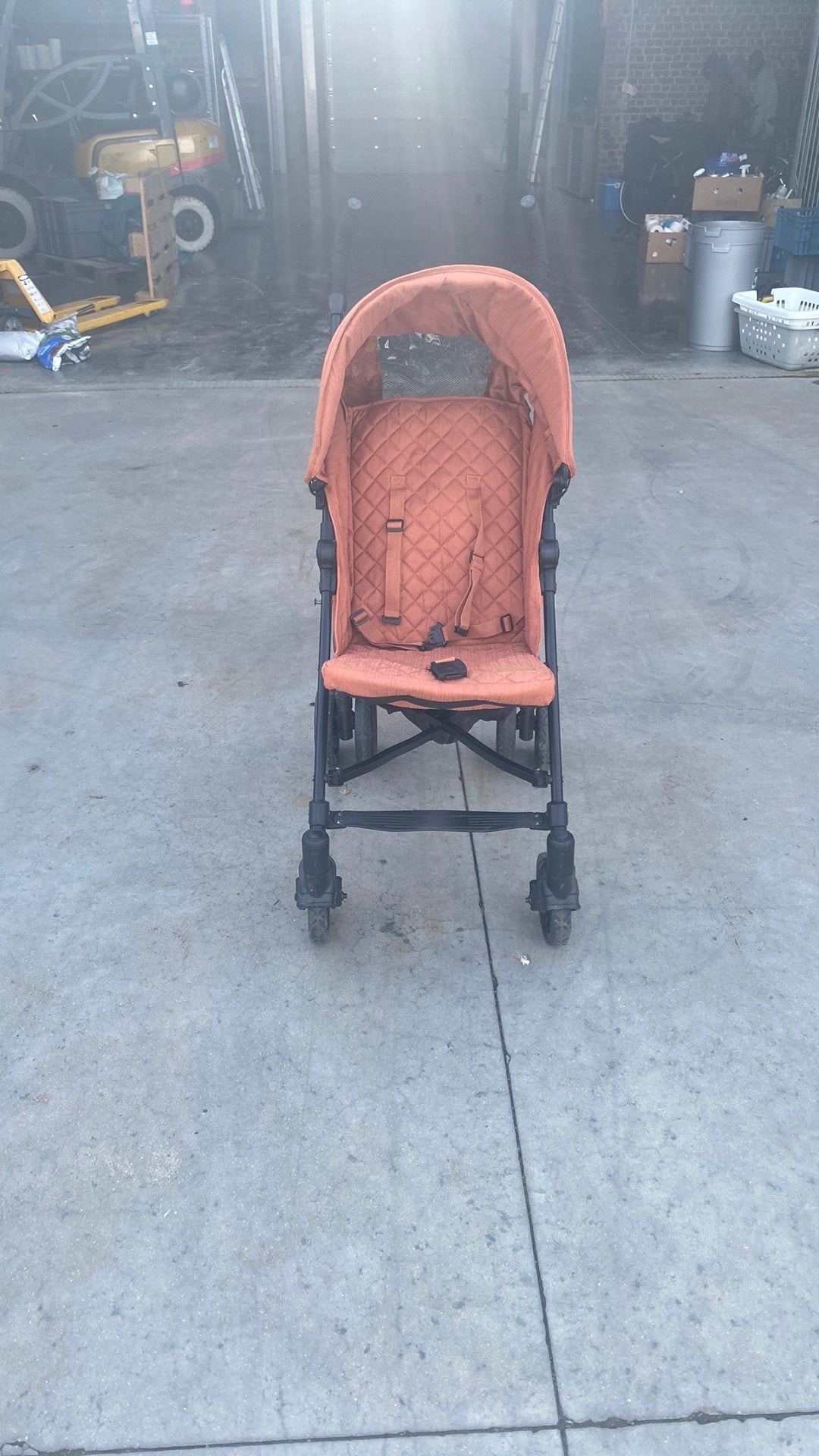 Little dutch buggie, Enlèvement, Comme neuf