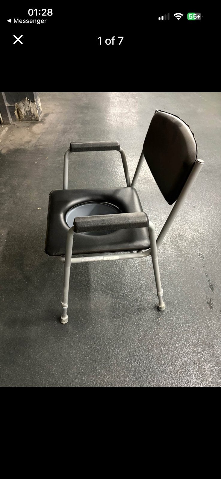Toilet stoel zwart zoals nieuw, Huis en Inrichting, Stoelen, Ophalen, Zo goed als nieuw, Zwart