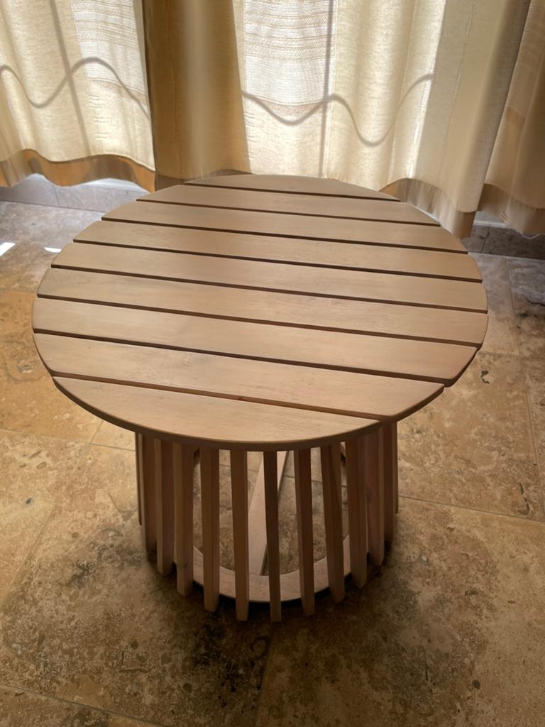 Prachtige bijzettafel in degelijk bleek massief hout :NIEUW, Rond, Nieuw, Hout, Ophalen