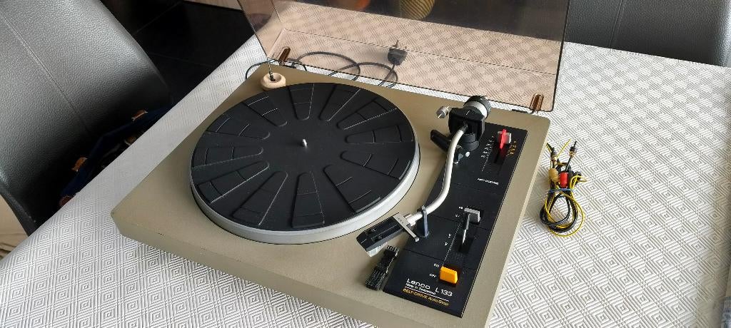 Platine Lenco L133  '' 1980 '', Autres marques, Réglage pitch, Tourne-disque, Enlèvement