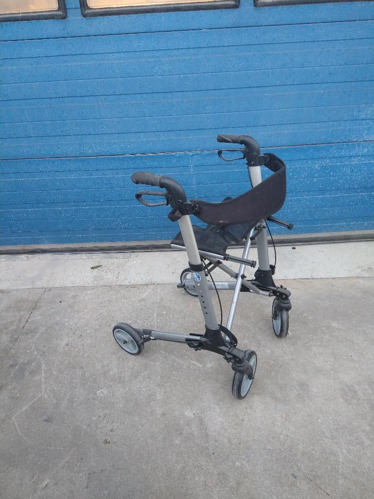Vermeiren Rollator / Quad Light / Opvouwbaar / Lichtgewicht, Diversen, Ophalen, Lichtgewicht