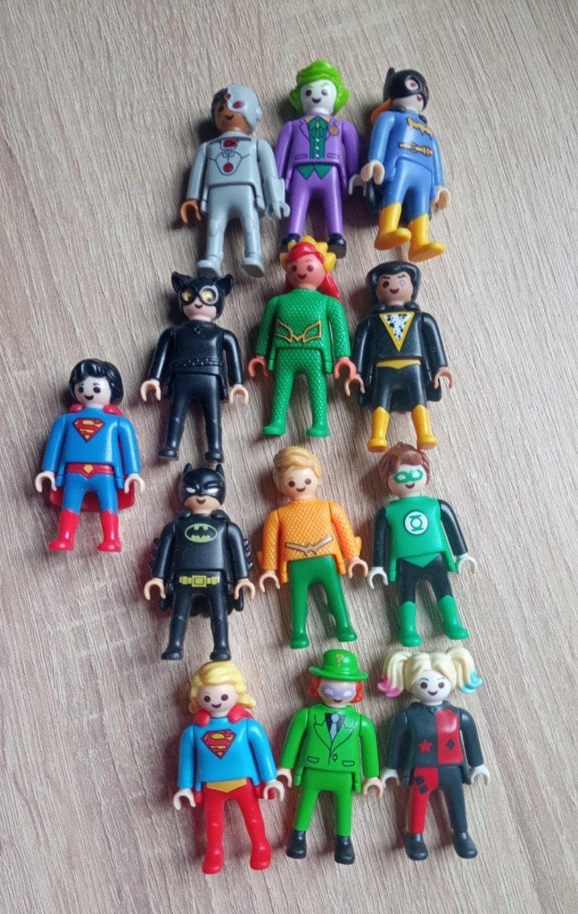 Figurines Playmobil Kinder Surprise DC Comics, Enlèvement ou Envoi, Autres séries, Comme neuf, Kit complet