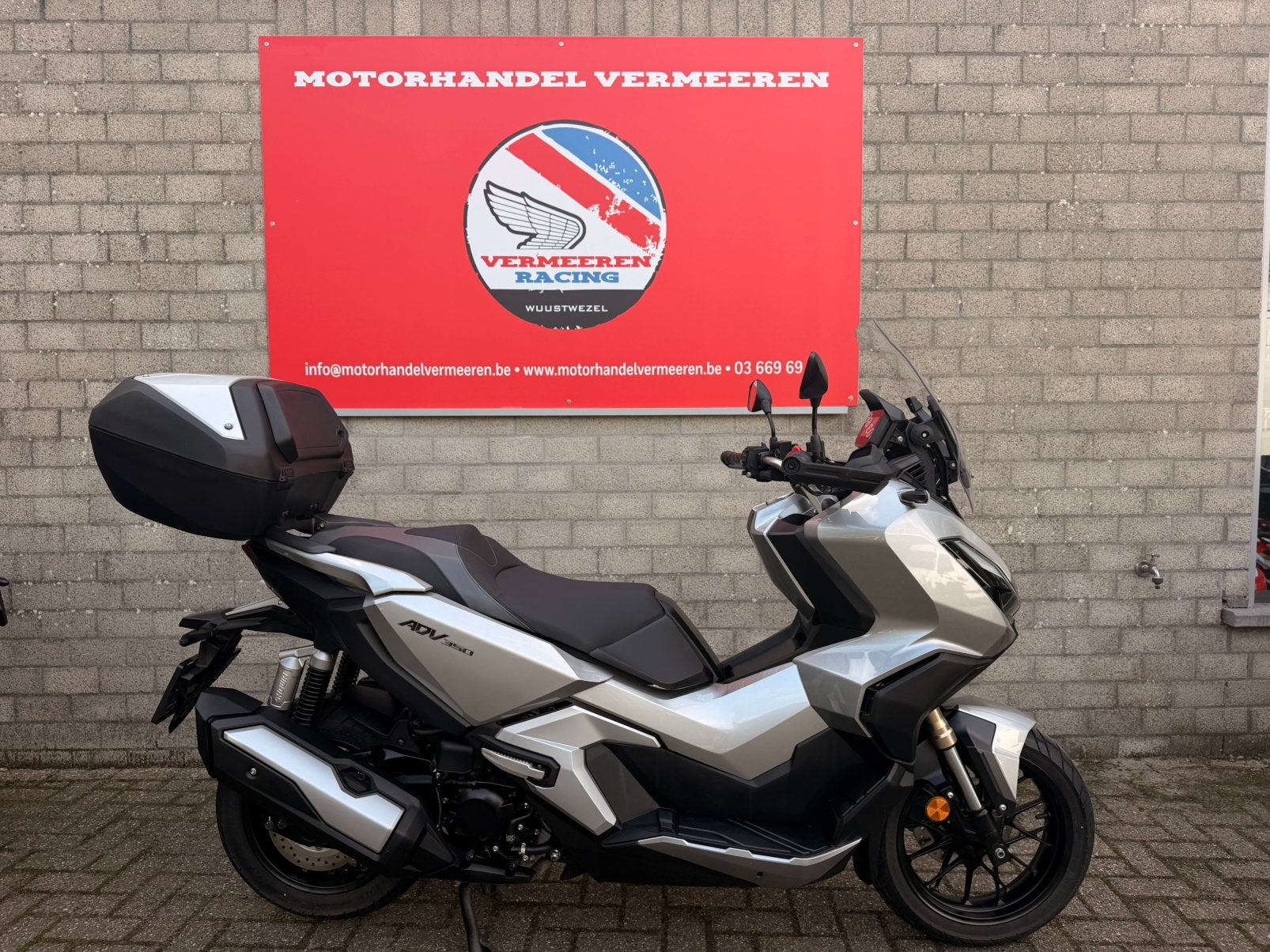 Honda ADV350, Bedrijf