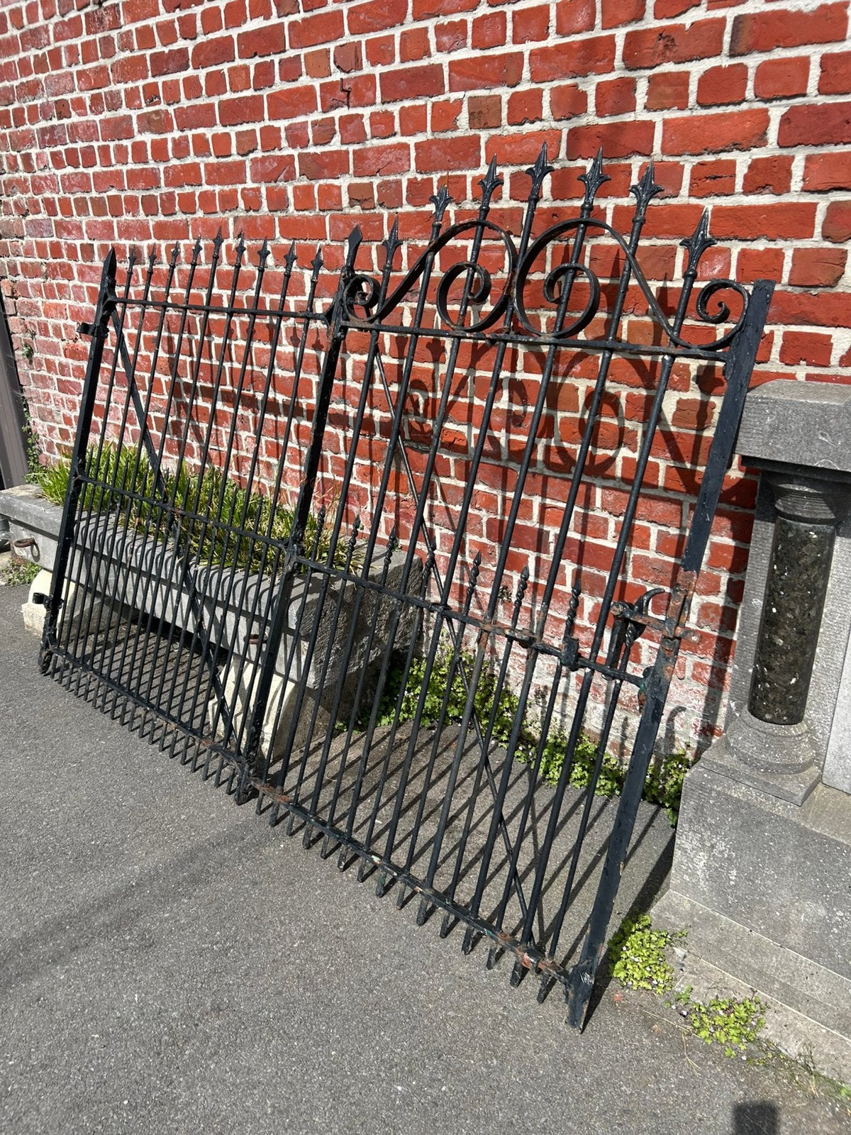 Mooi antiek vol smeedijzeren hekken 2m50 breed, Ophalen, Gebruikt, IJzer, Tuinhek