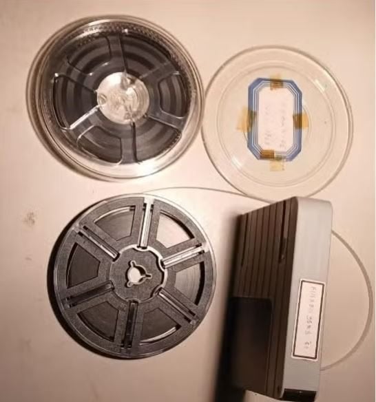 2 rouleaux de film 8 mm - Cavalaire 1963 et Finkenberg 1989, Enlèvement ou Envoi, Film 8 mm