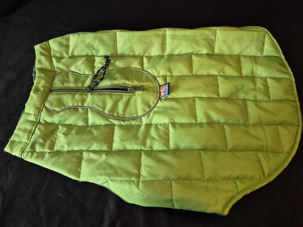 Hondenjas Kurgo Loft maat M, Animaux & Accessoires, Vêtements pour chiens, Enlèvement ou Envoi, Comme neuf, Manteau pour chien