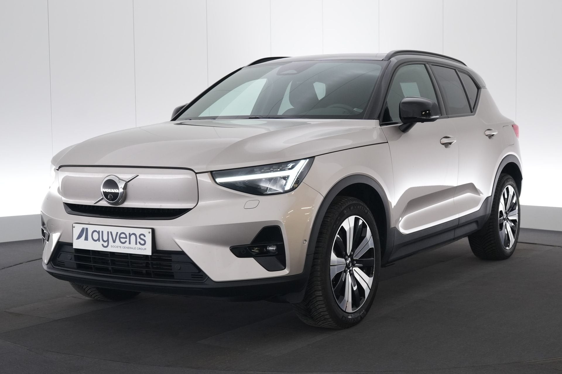 (2CMH431) VOLVO XC40, Autos, Achat, Entreprise, Carnet d'entretien, 170 kW
