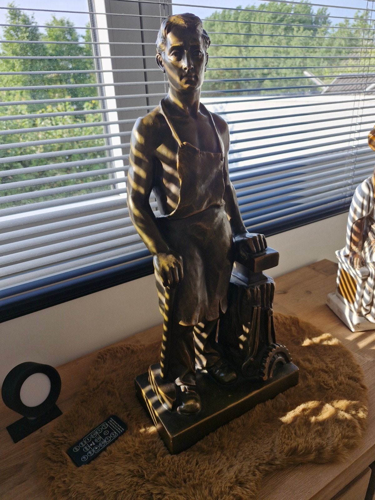 Groot beeld, Ophalen