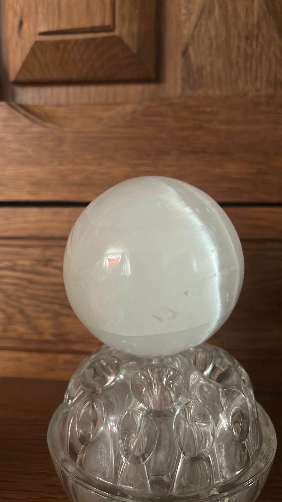 Boule Sélénite, pierre de paix. Taille entre 6 et 7 cm, Collections, Enlèvement ou Envoi, Minéral