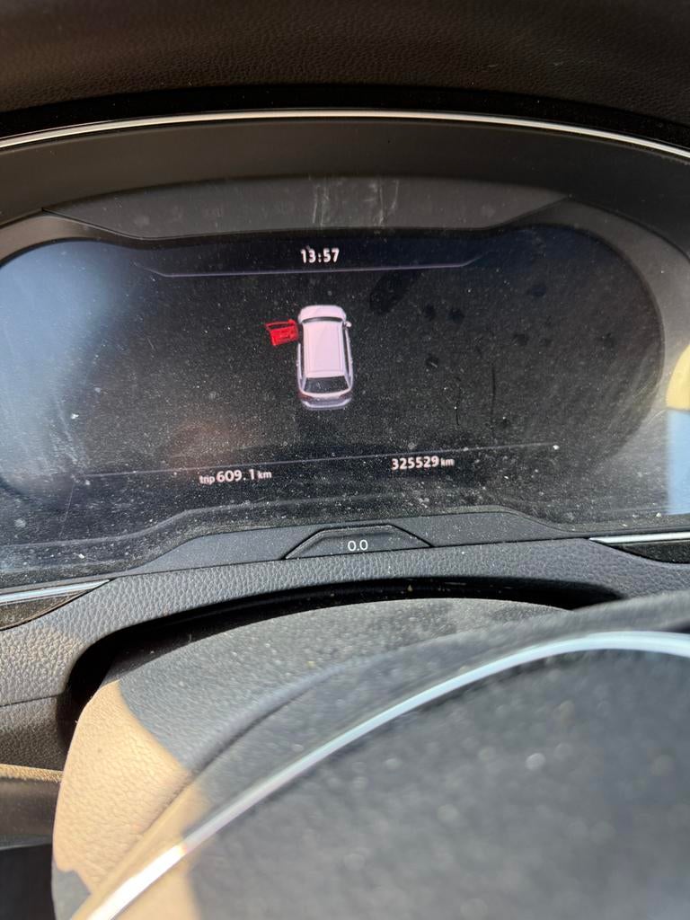 Vw Passat B8 virtual,pano 2.0 tdi 150pk, Argent ou Gris, Automatique, Enlèvement, 1999 cm³