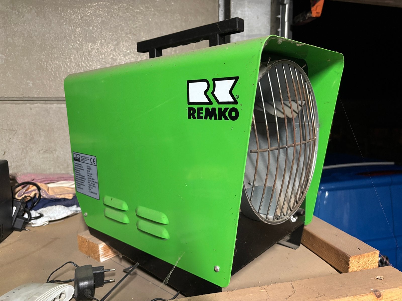 Verwarming op gas met electronische onsteking en thermostaat, Doe-het-zelf en Bouw, Verwarming en Radiatoren, Ophalen, Zo goed als nieuw
