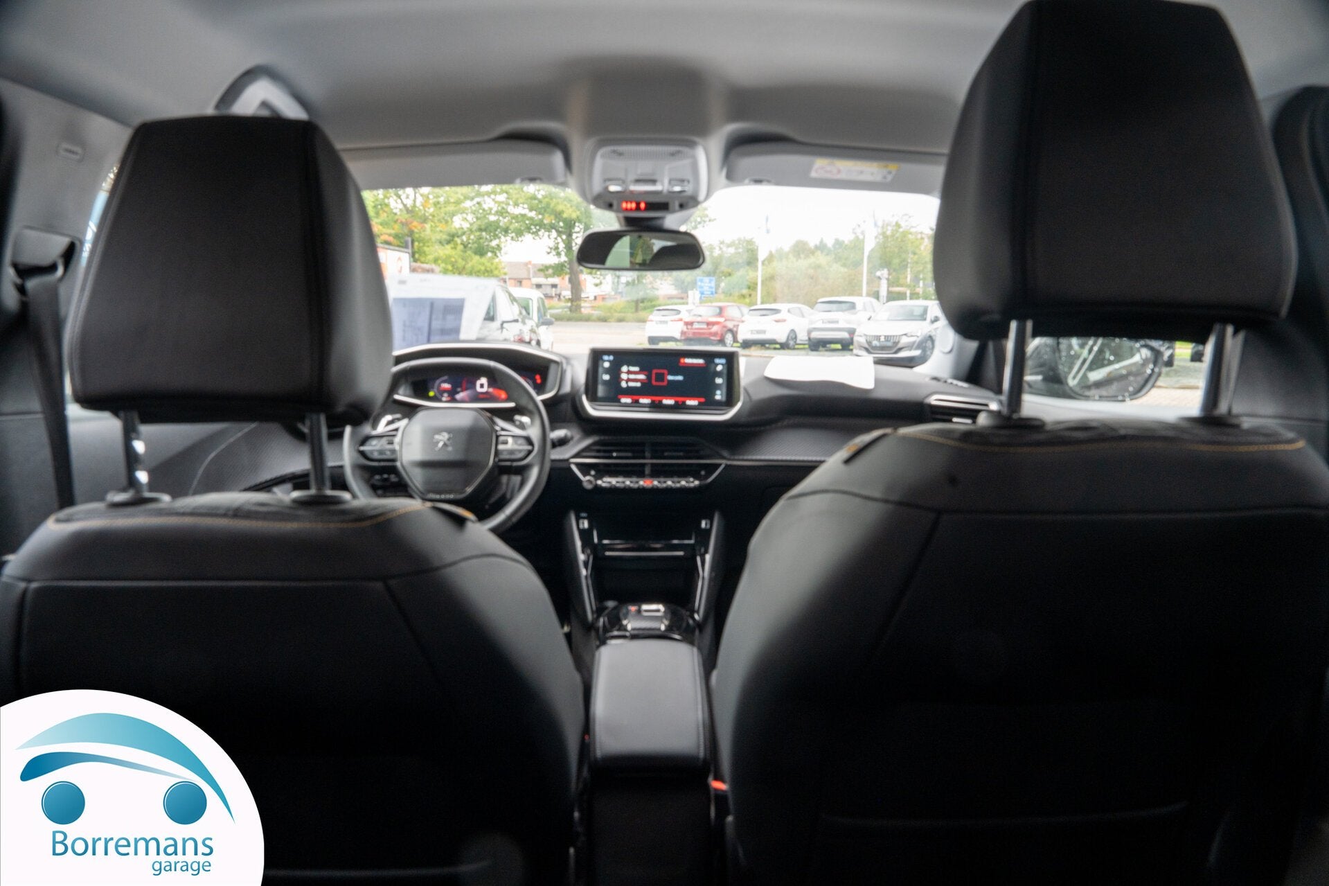 Peugeot 2008 ROADTRIP Automaat/Carplay/Camera/...., Auto's, Euro 6, 1199 cc, Bedrijf, 5 zetels