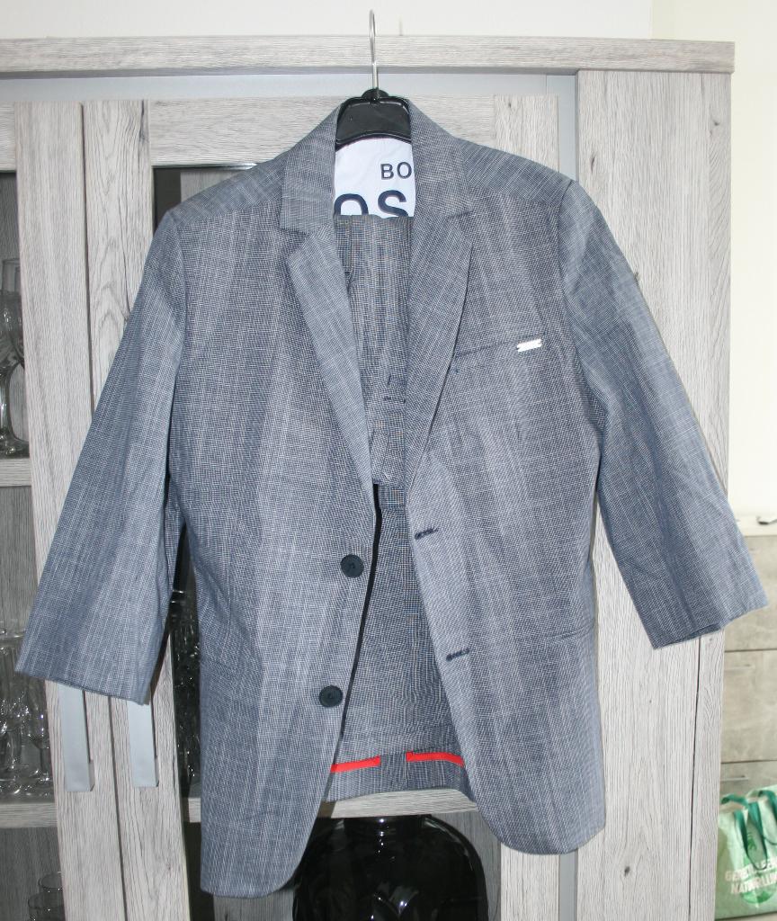 Costume enfant BOSS – veste + pantalon – taille 16 ans, Kleding | Heren, Kostuums en vesten, Ophalen, Boss, Overige maten, Zo goed als nieuw