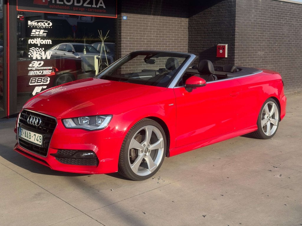 Audi A3 CABRIO S line DSG (bj 2014, automaat), 4 zetels, 4 cilinders, 124 g/km, 1880 kg